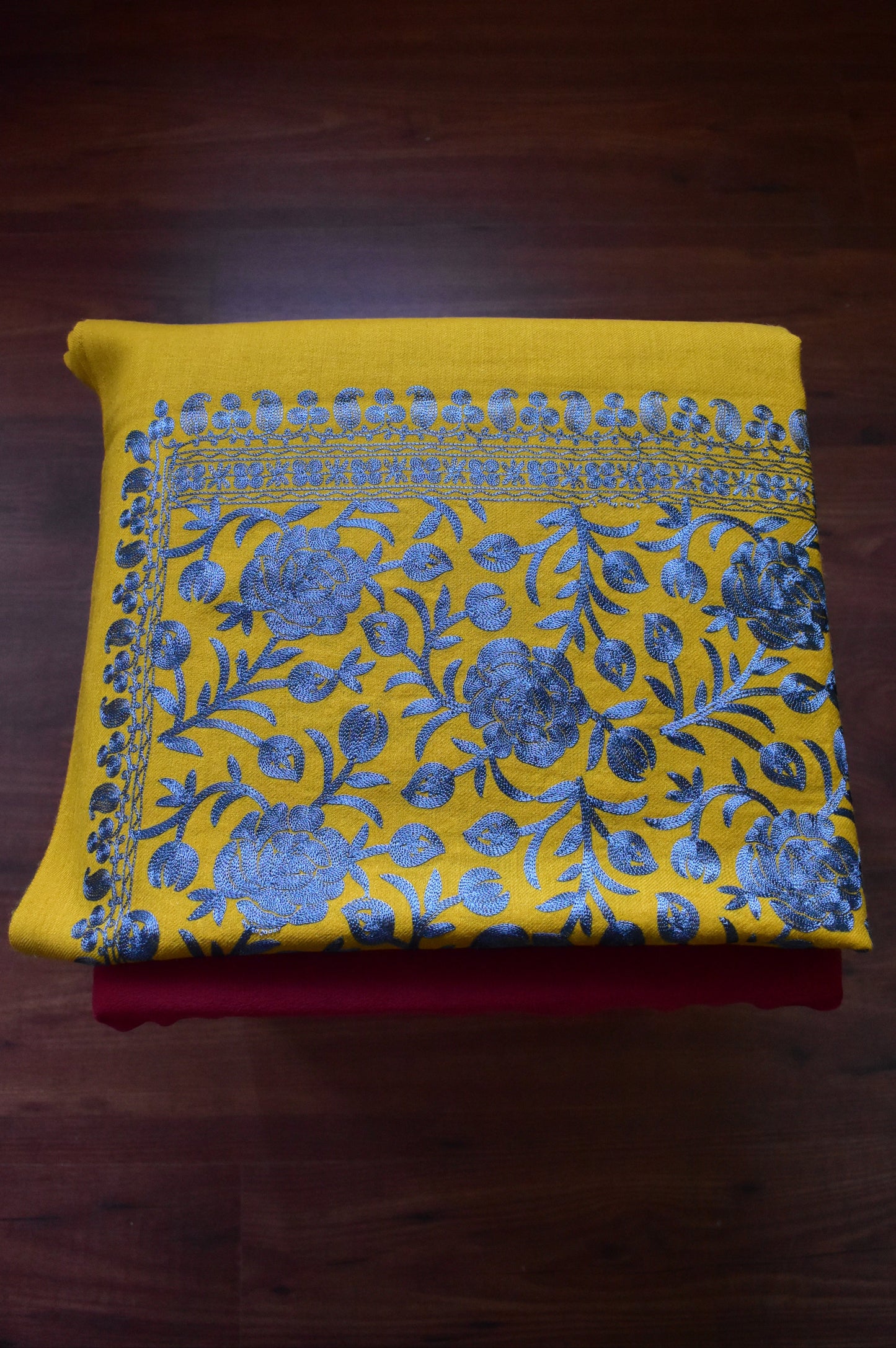 Aureum Nalki Cashmere Stole