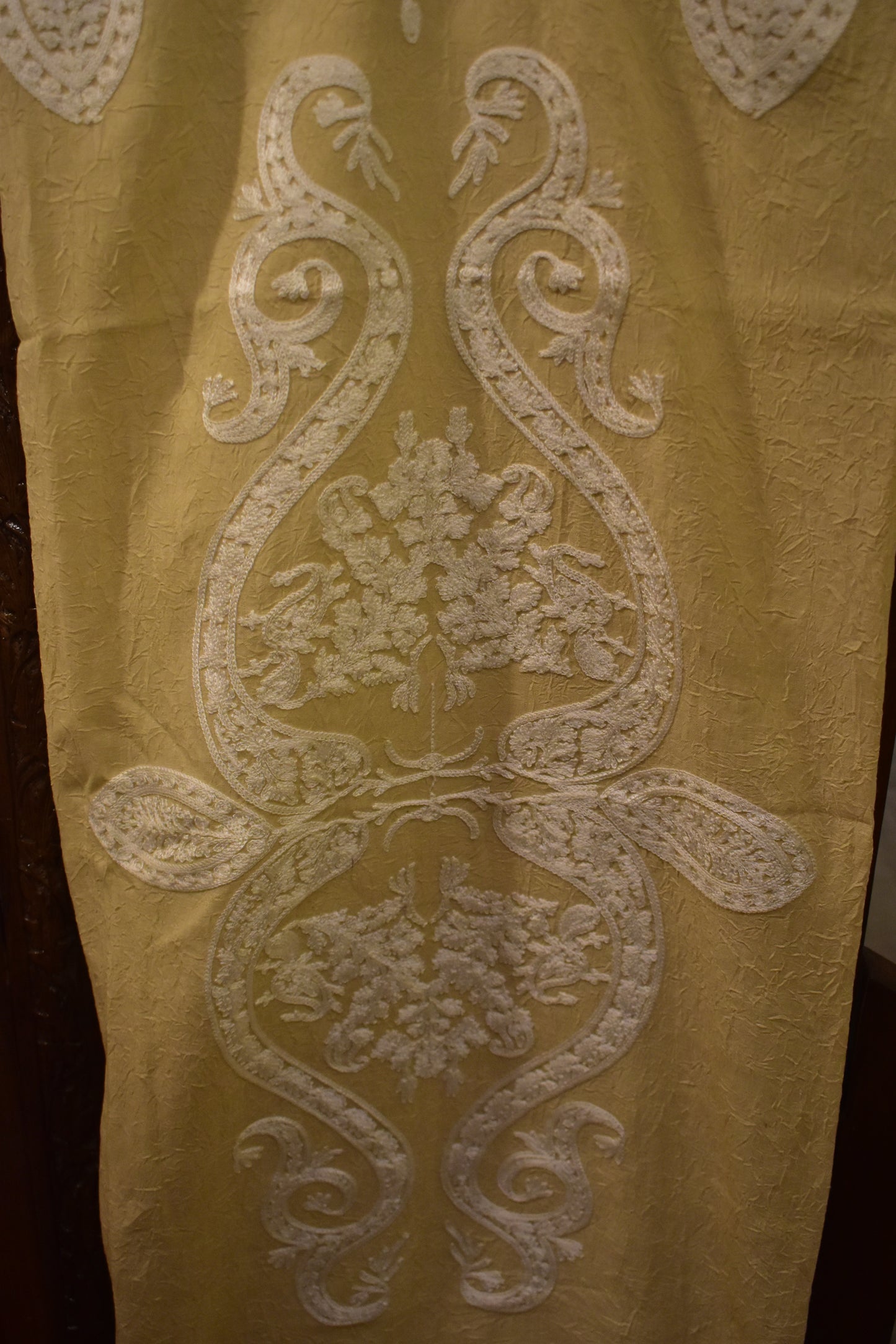 Honey Veil Aari Kaftan