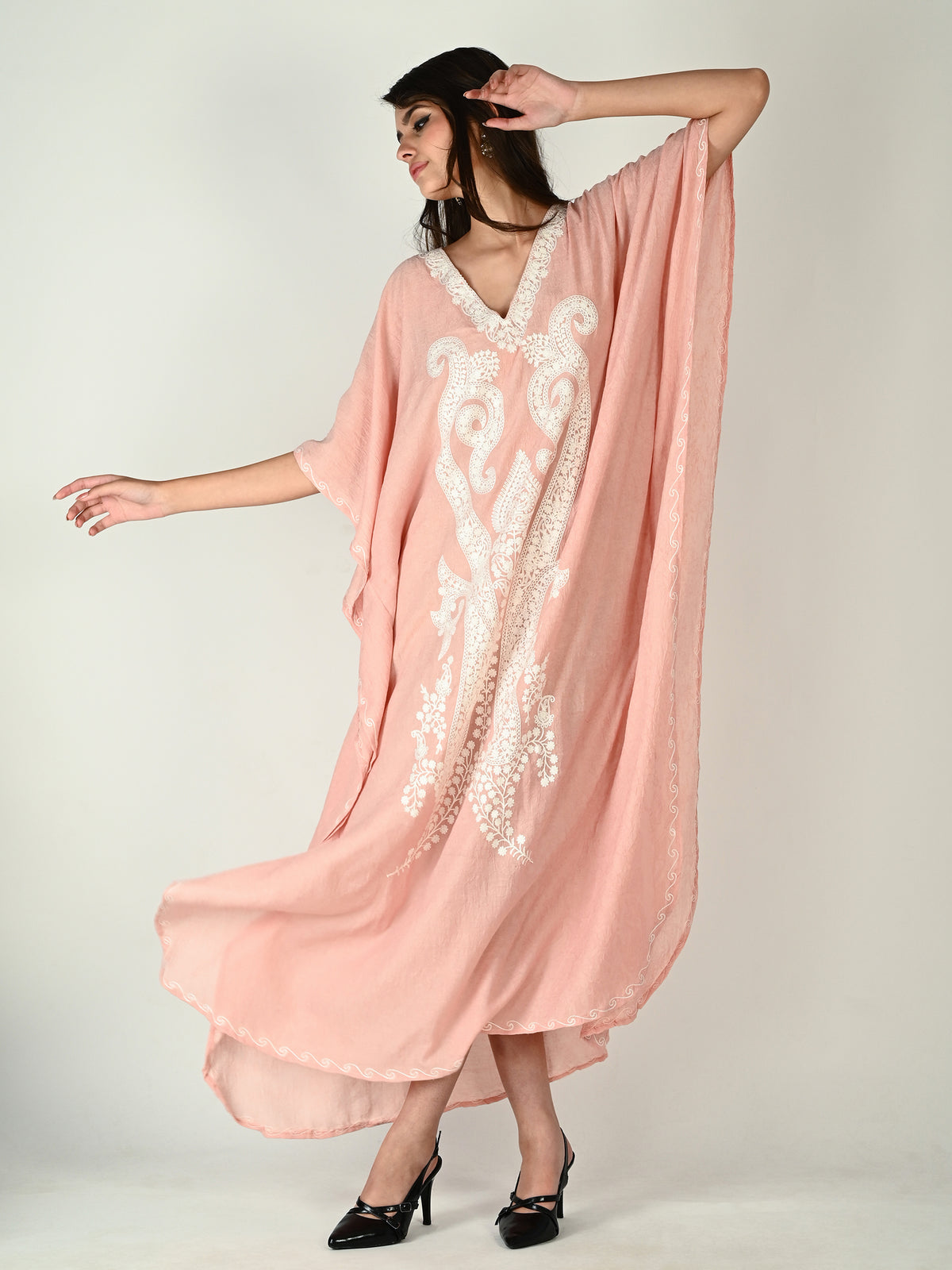 Poudre Rose Aari Kaftan