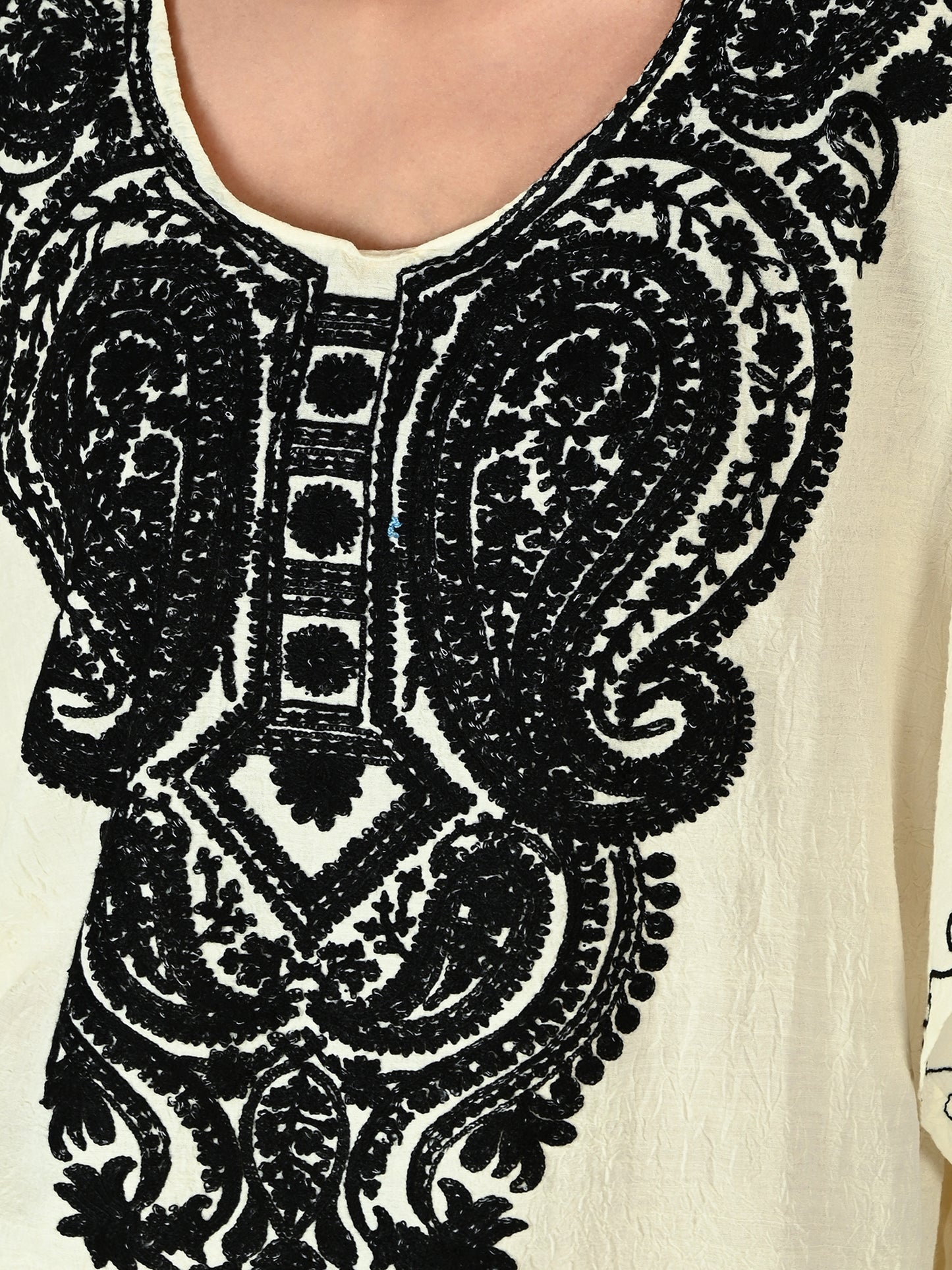 خالص کنٹراسٹ آری کفتان