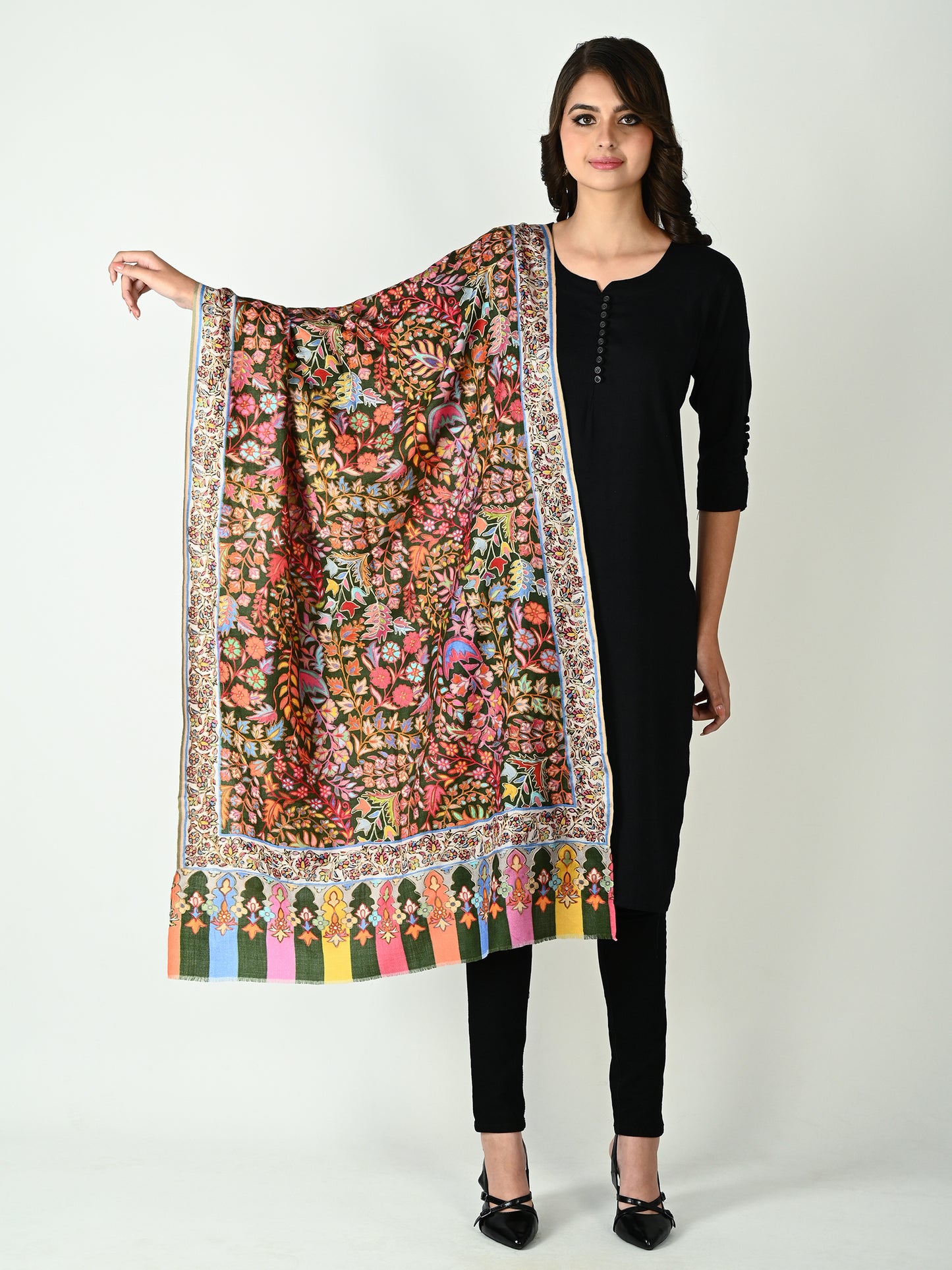 Gulistan Jamawar Exclusive Kani Stole