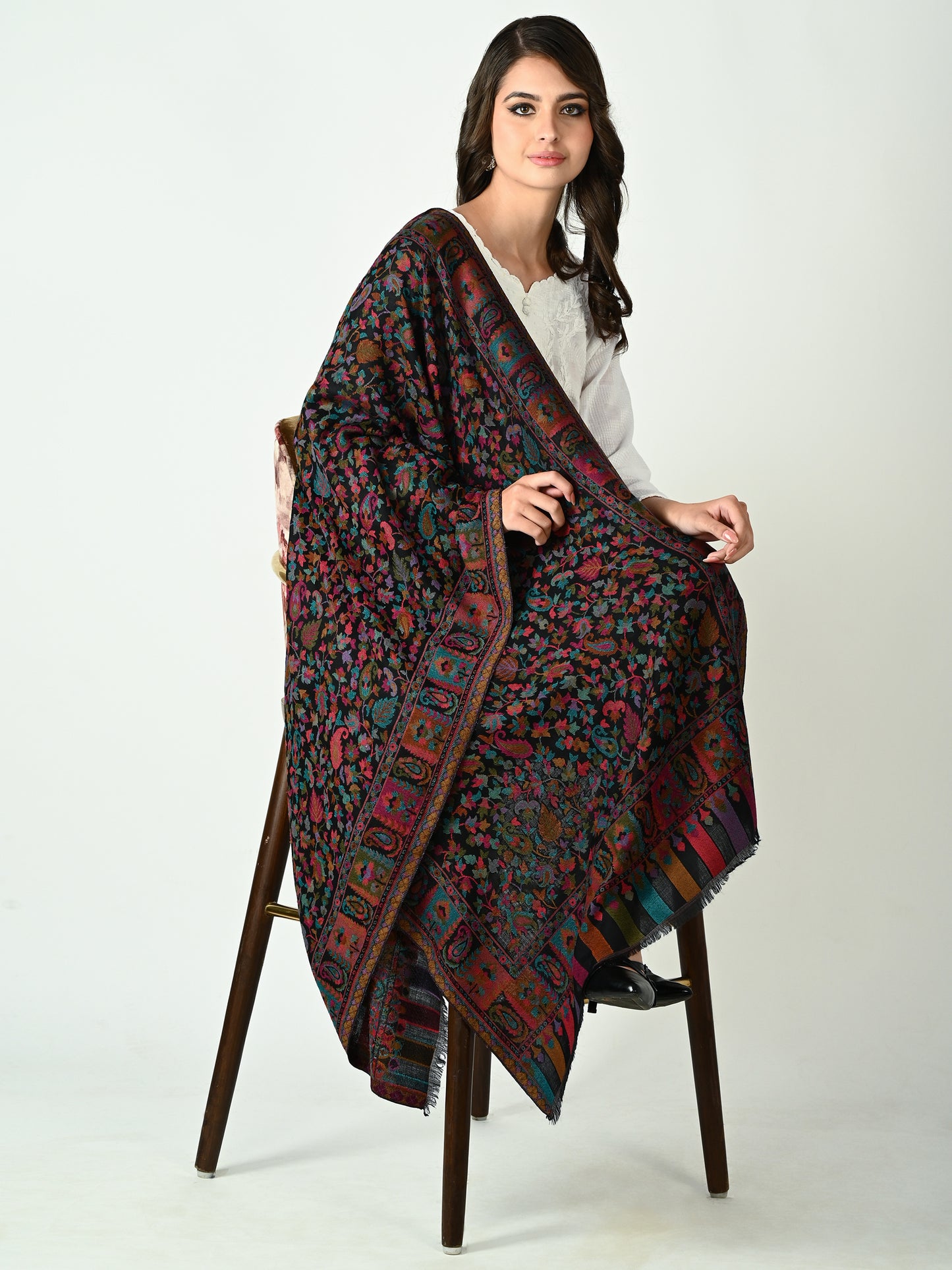 Shab-e-Gul Jamawar Kani Stole