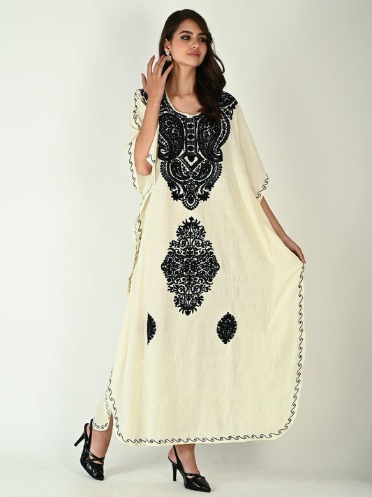Pure Contrast Aari Kaftan